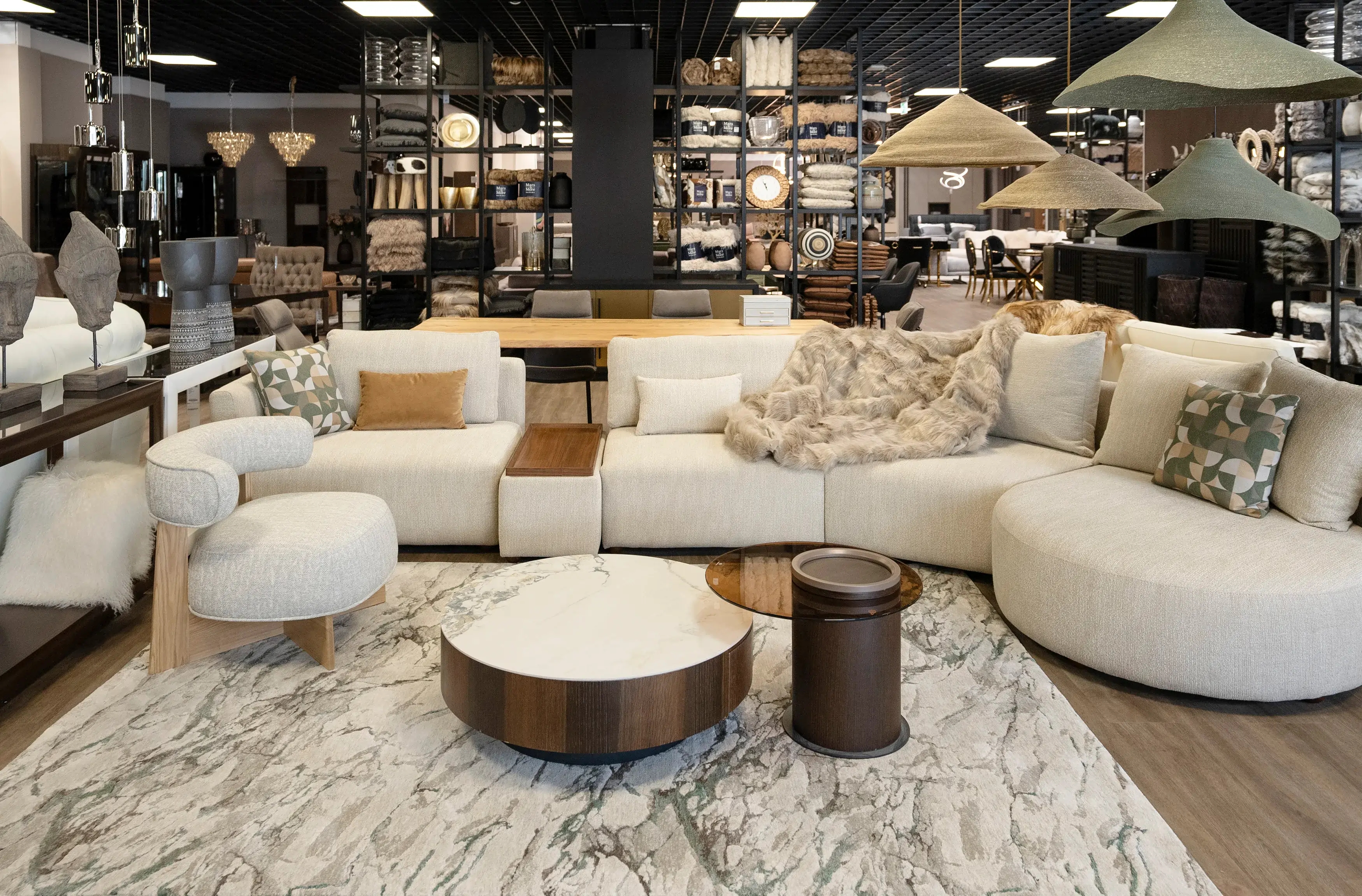 Mobexpert - Companie vertical integrată de mobilier